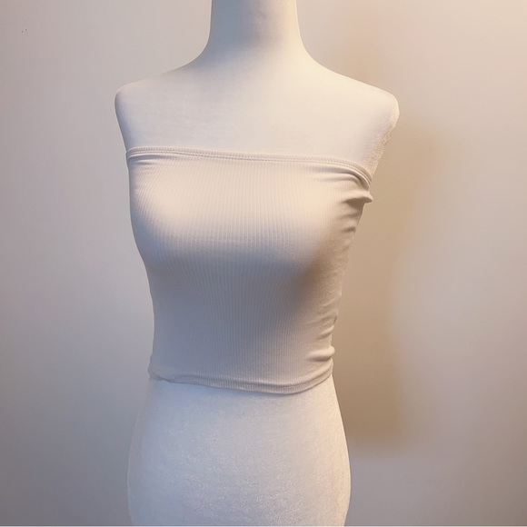 H&M basic strapless crop top. 100% new condition. - Picture 2 of 9